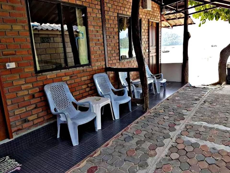 Dalum Beachhouse Phi Phi Don Exterior foto
