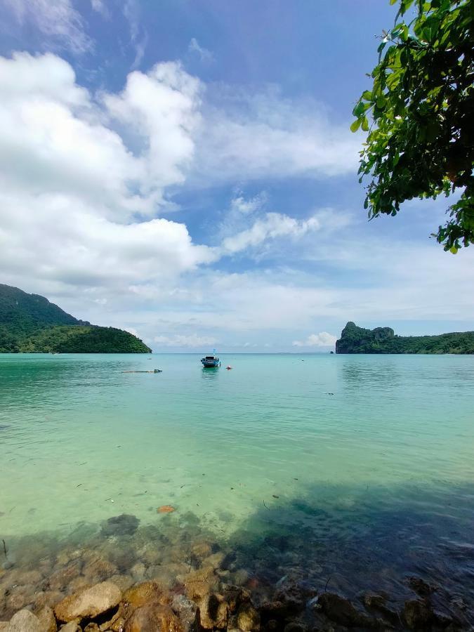 Dalum Beachhouse Phi Phi Don Exterior foto